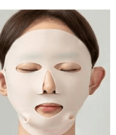 미스킨 토탈 리프팅 마스크 착용